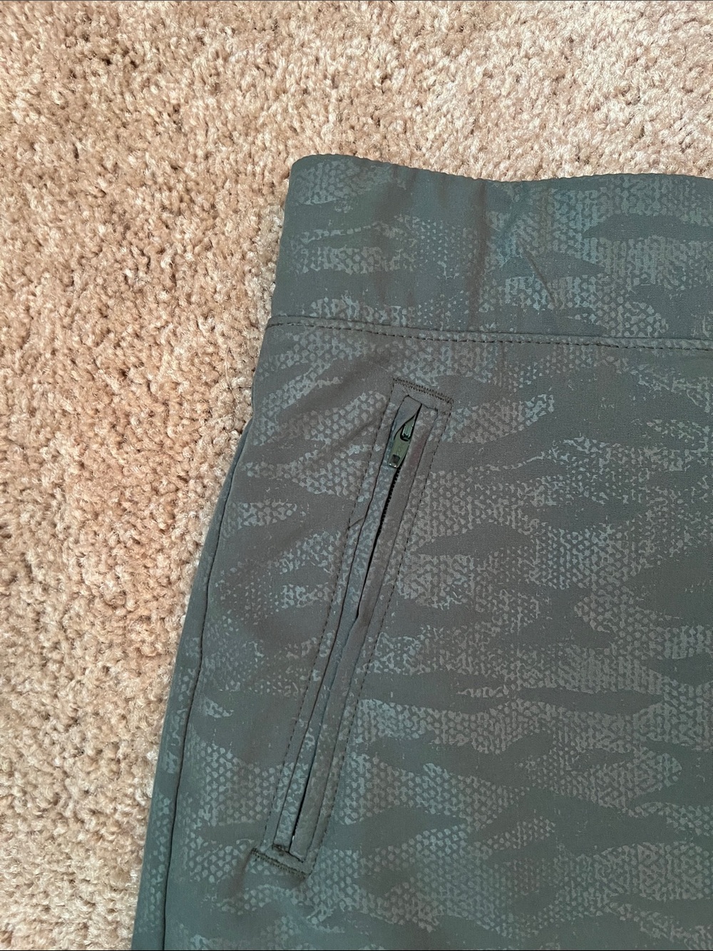 Orvis Camo Skort - Picture 4 of 9